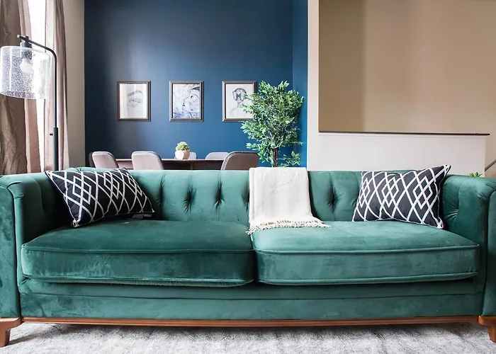 Sonder — N Halsted 3* Chicago