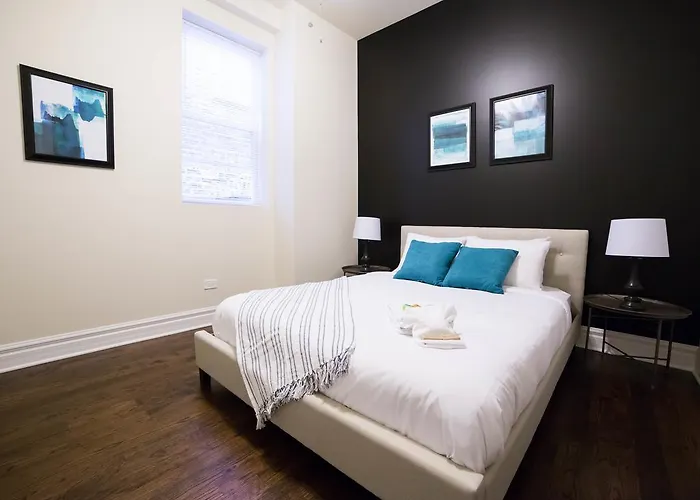 Sonder — N Halsted 3*
